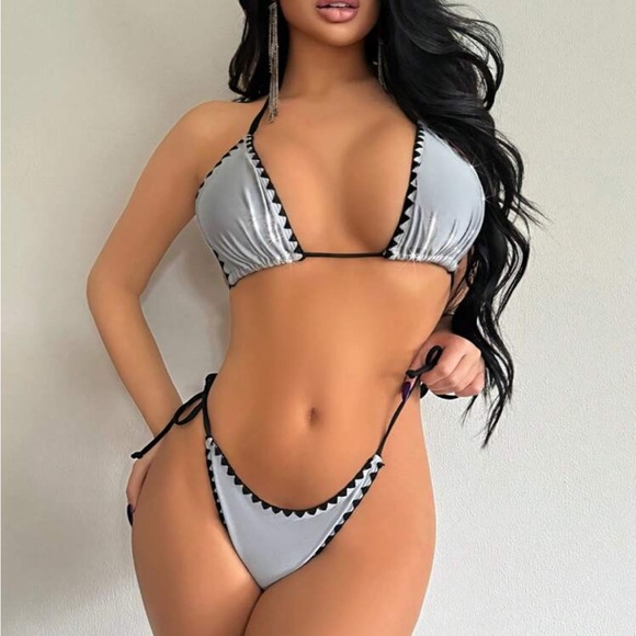 Stylish Gray and Black contrast shimmer Women's Bikini - Picture 5 of 6